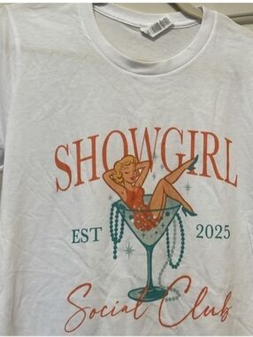 Cute Life of A Showgirl White Short Sleeve Shirt. Size Small